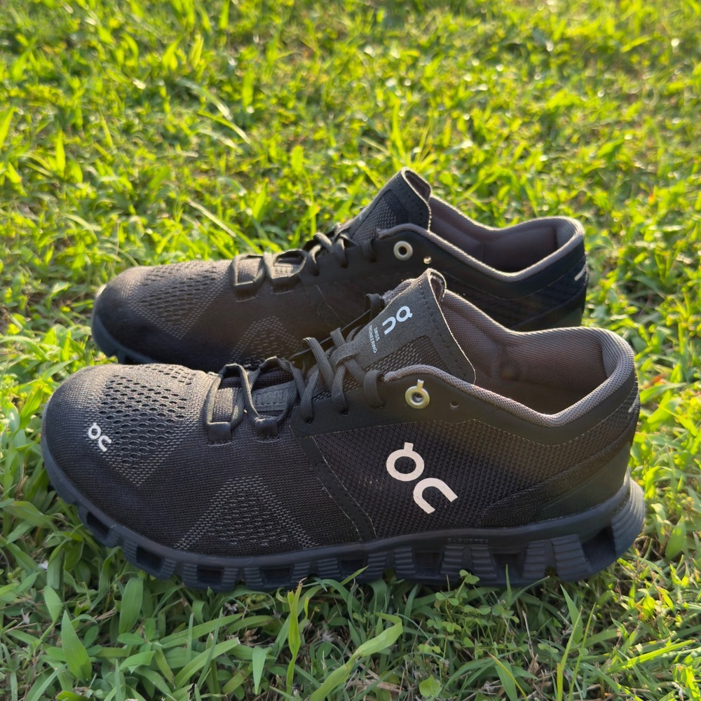On Cloud X Womens 6.5 Black Running Training Shoes Swiss Engineering EU 37.5 - Picture 3 of 8